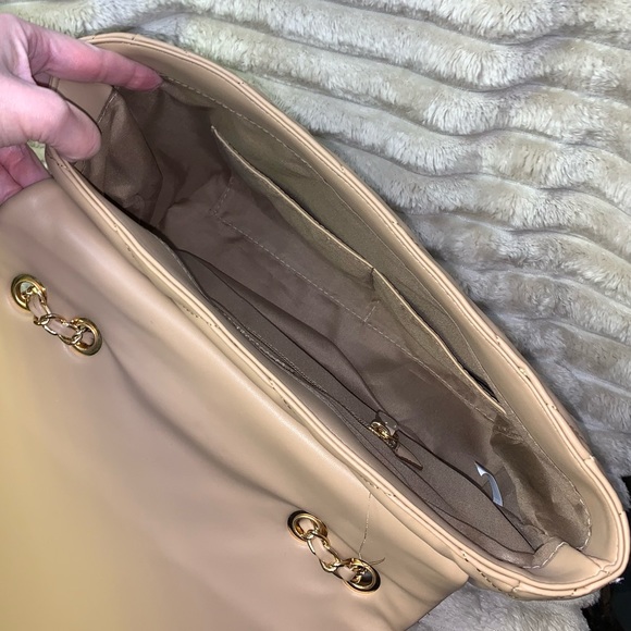 Ellen Tracy Smooth Diamond Quilted Top Flap Satchel Hand Bag - Picture 7 of 11